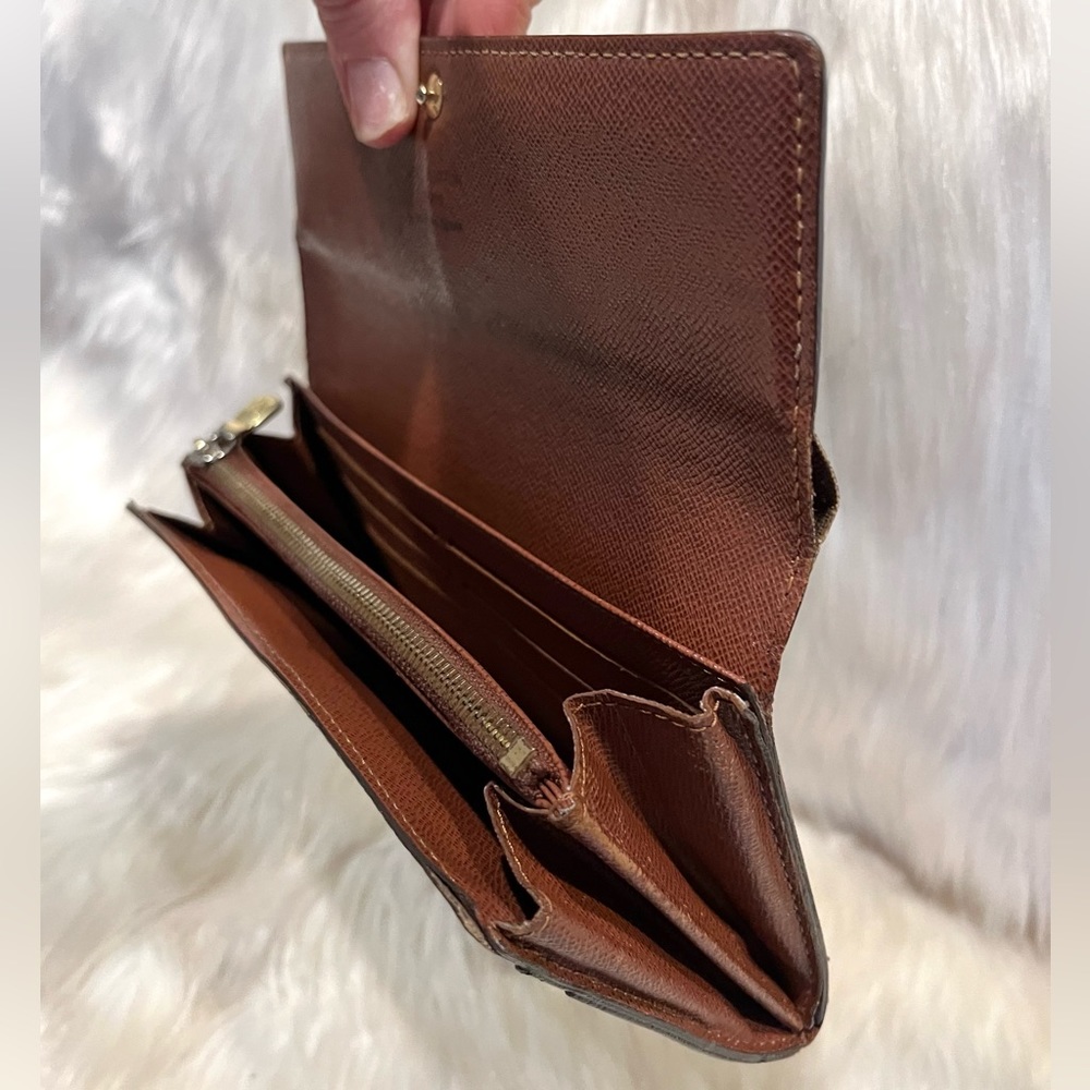 Authentic Louis Vuitton Sarah Wallet - Picture 12 of 12
